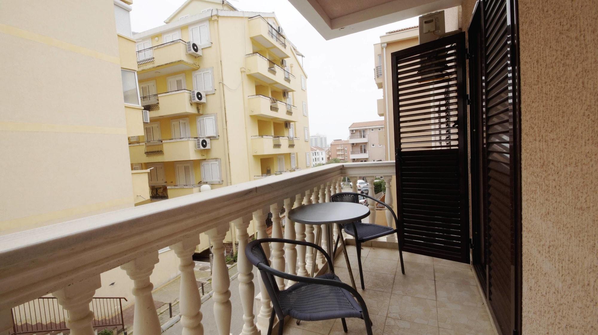 Apartment Glomazic Budva Exteriör bild