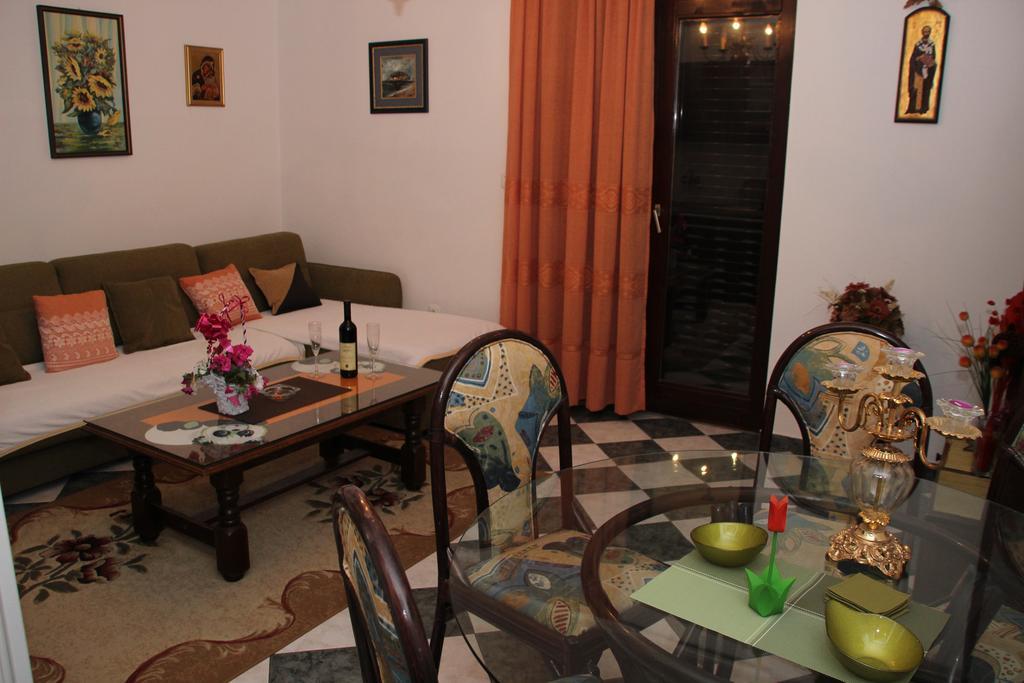 Apartment Glomazic Budva Rum bild
